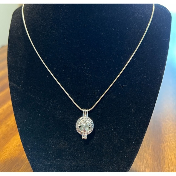 Sterling Silver Pearl Necklace - Picture 1 of 1